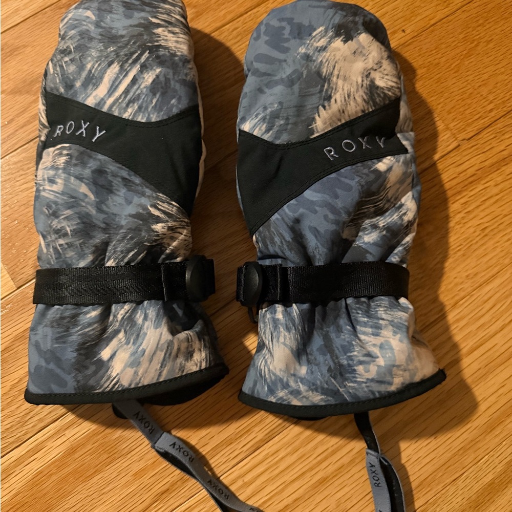 Roxy wild wind Mittens in Blue and Black